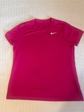 Nike Women’s Short Sleeve Dri-FIT Tee - Fuchsia Pink